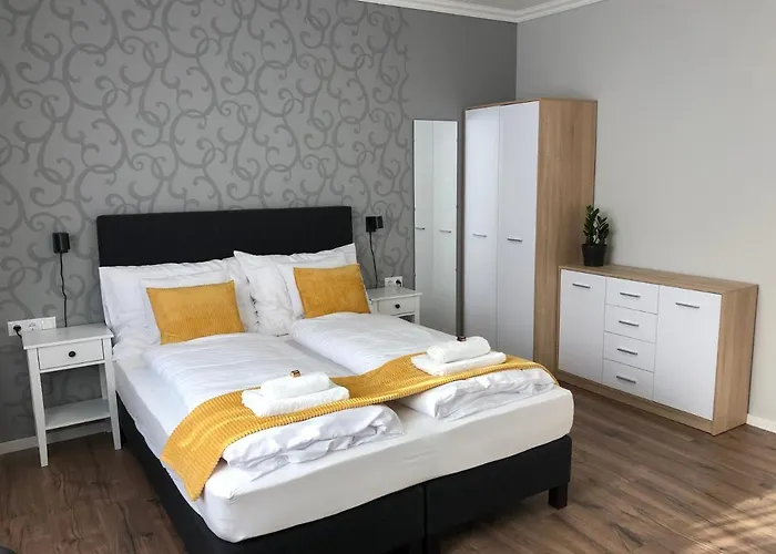 Illa Apartment *