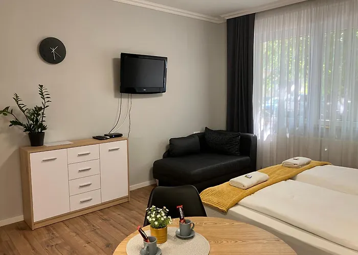 Illa Apartment *