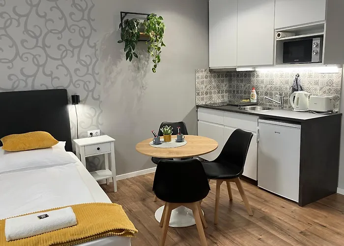 Illa Apartment *